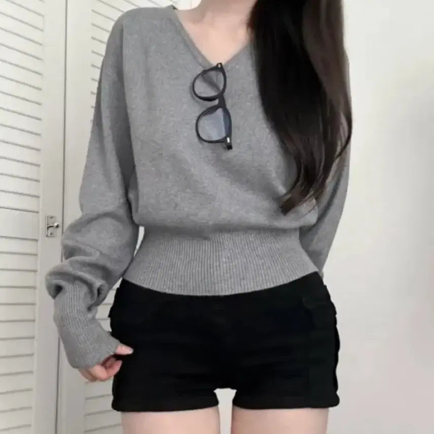 [BUNJANG] Glamchu V-Neck Gray Knit Top / 새상품 에이블리 글램츄 V넥 니트 회색 그레이 체형커버 긴팔티 교신