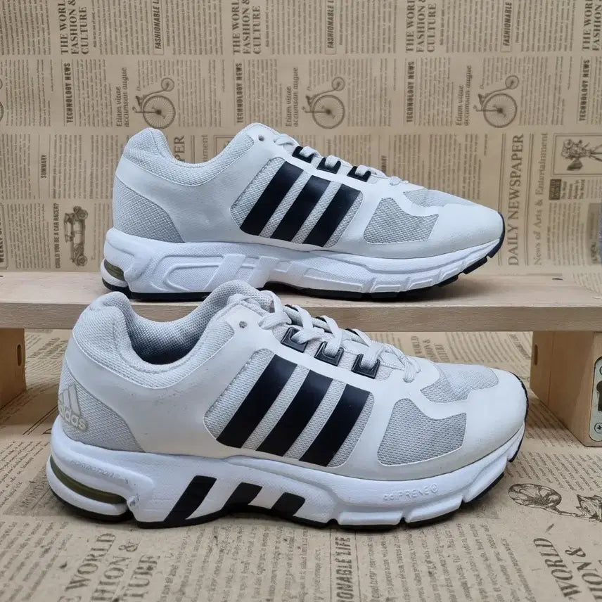 [BUNJANG] Adidas Equipment 10 Sneakers / 아디다스 이큅먼트10 운동화220