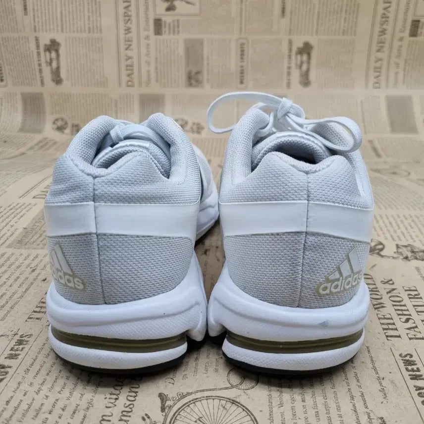 [BUNJANG] Adidas Equipment 10 Sneakers / 아디다스 이큅먼트10 운동화220