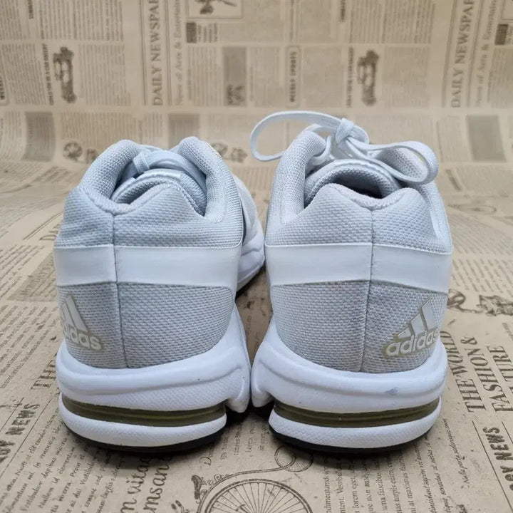 [BUNJANG] Adidas Equipment 10 Sneakers / 아디다스 이큅먼트10 운동화220
