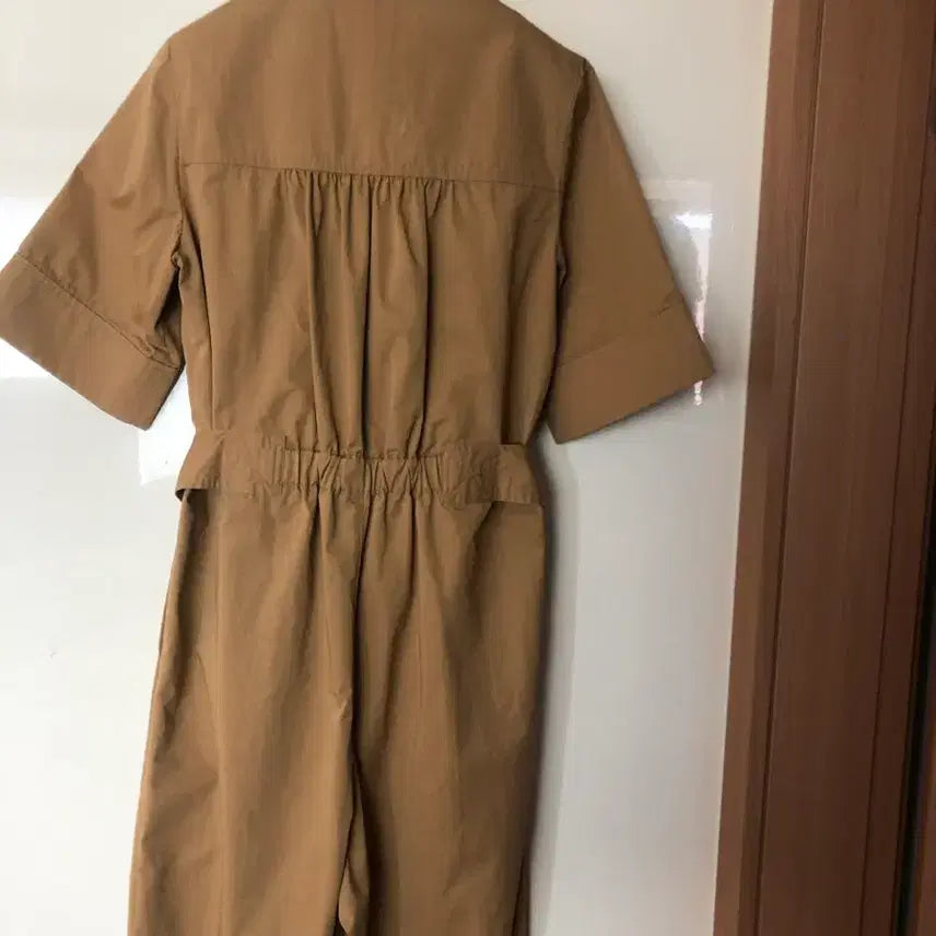 [BUNJANG] COS Belted Jumpsuit - 32 - Beige Jumpsuit / COS 코스 벨티드 점프수트 32 바스락 반팔 베이지 점프슈트