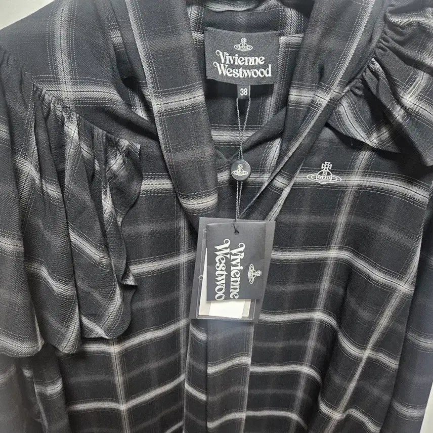 [BUNJANG] Vivienne Westwood Checkered Shirt Blouse (Size 38) / 비비안웨스트우드 체크 셔츠 블라우스 38 새건 백화점