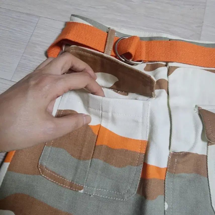 [BUNJANG] Camo Pattern Mini Skirt with Orange Belt / 카모 패턴 미니스커트 (오렌지 벨트 포함)