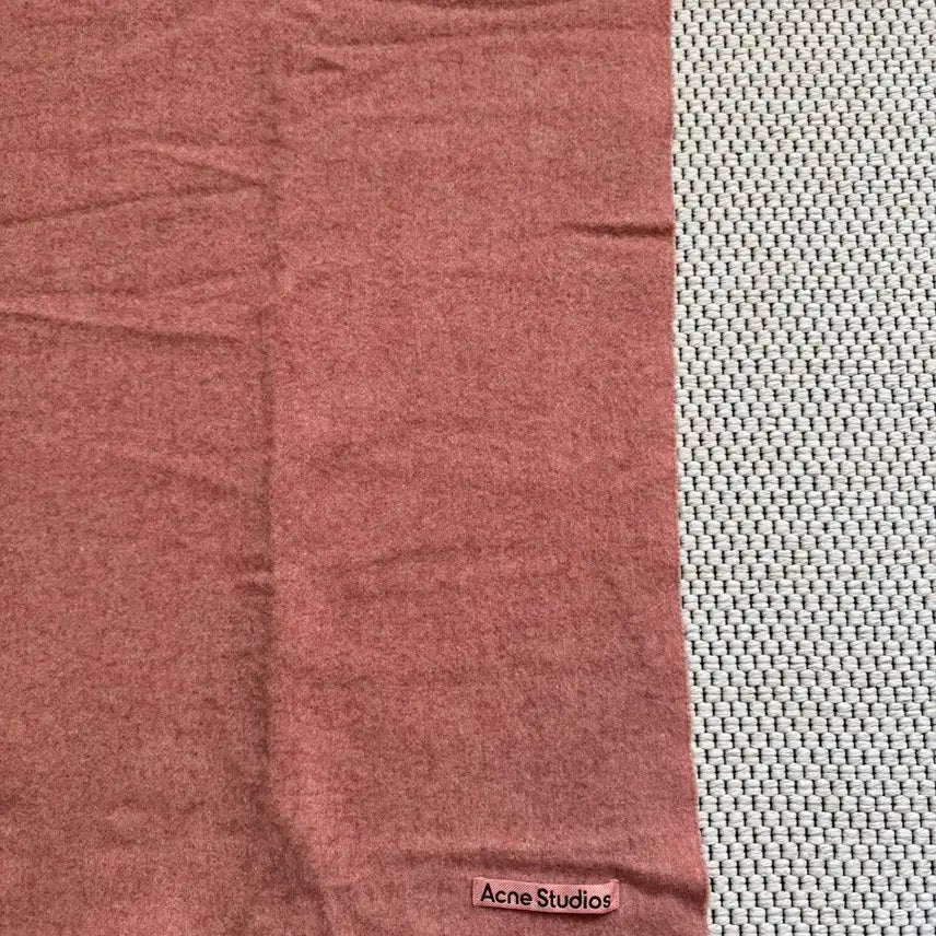 [BUNJANG] Acne Studios Pink Muffler / 아크네 스튜디오 핑크 머플러