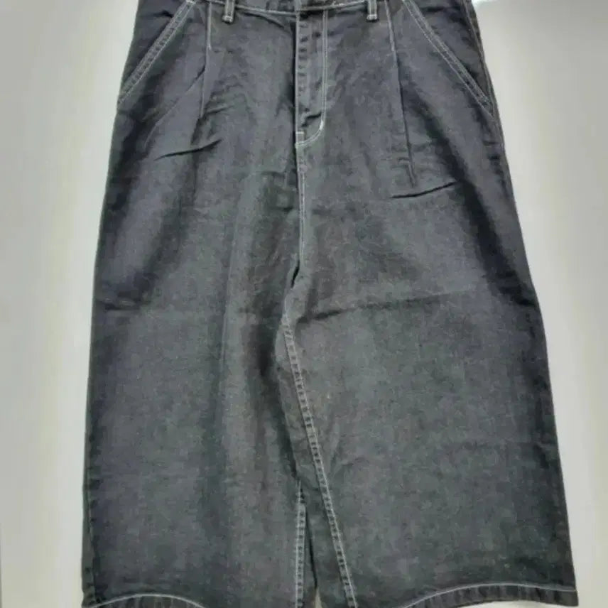 [BUNJANG] Bermuda Wide Black Jeans / 반택 무료 버뮤다  와이드 블랙 청바지 통바지