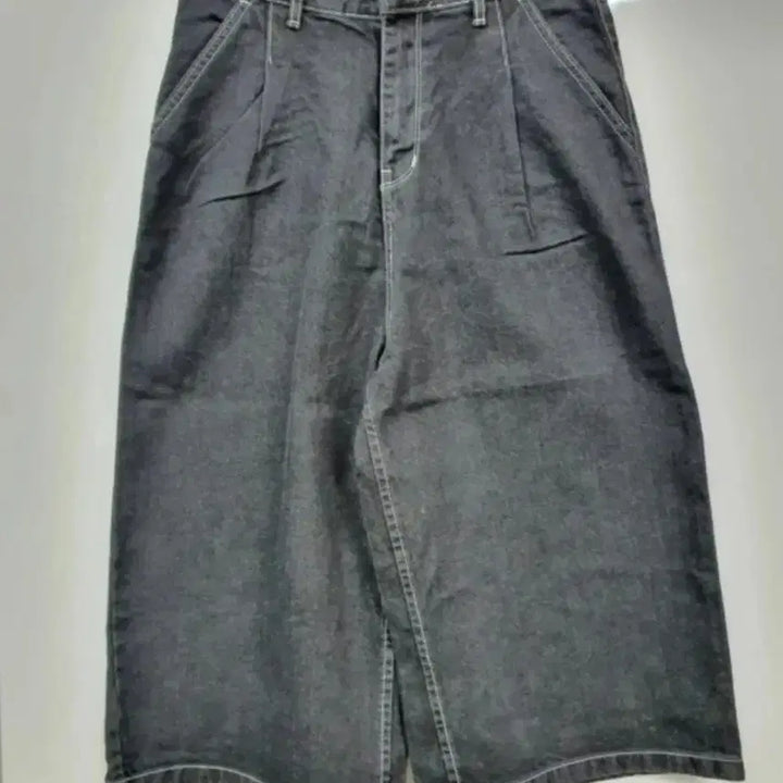 [BUNJANG] Bermuda Wide Black Jeans / 반택 무료 버뮤다  와이드 블랙 청바지 통바지