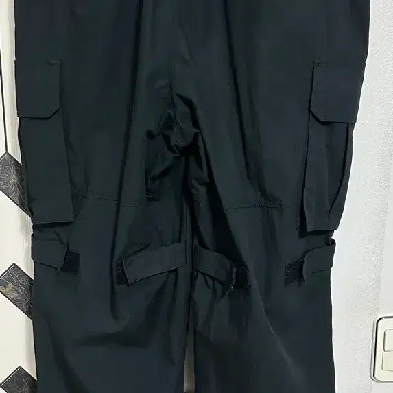 [SOLD OUT] 준지 코튼 벨크로 루즈핏 카고 팬츠 팝니다
