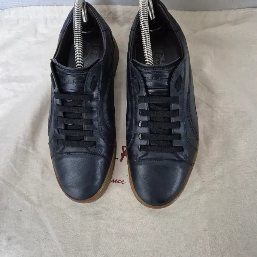 [BUNJANG] Ferragamo Sneakers (Size 255) / 페라가모 스니커즈255사이즈