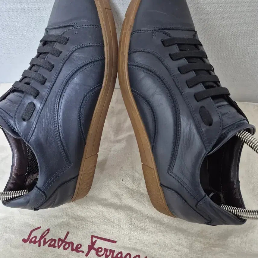 [BUNJANG] Ferragamo Sneakers (Size 255) / 페라가모 스니커즈255사이즈