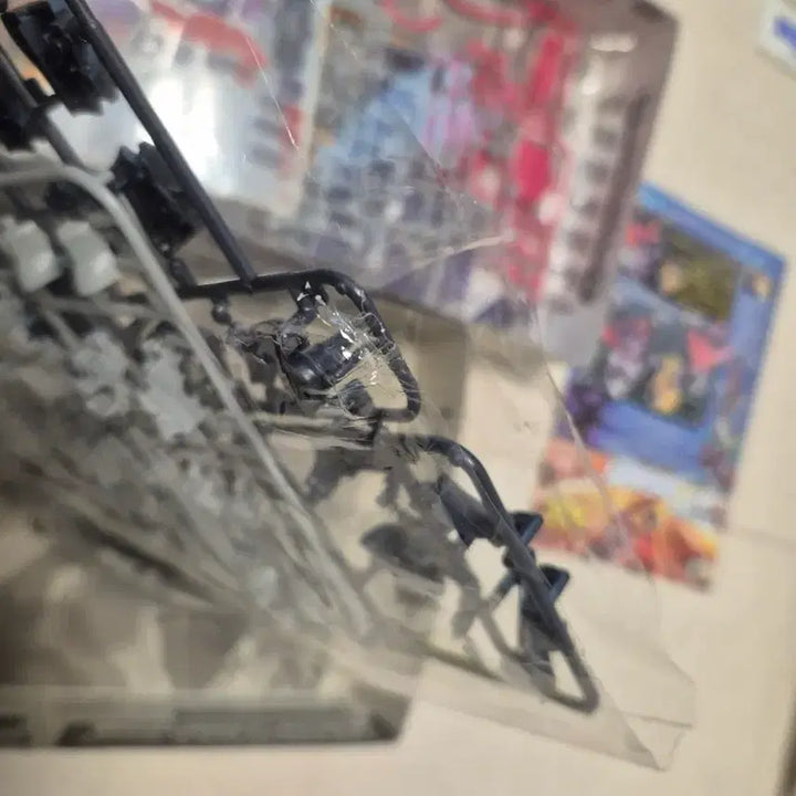 [BUNJANG] Cardboard Senki LBX Xenon Plastic Model Kit (One Side Vinyl Opened) / 골판지전사 골판지전기 LBX 제논 프라모델 한쪽 비닐만 개봉 8만원 택비