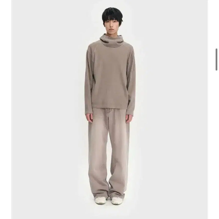 [SOLD OUT] 벨리에 후디드 롱슬리브 티셔츠 브라운
