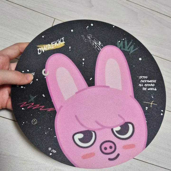 [BUNJANG] Stray Kids Dwaekki Mousepad / 스키즈 돼끼 마우스패드