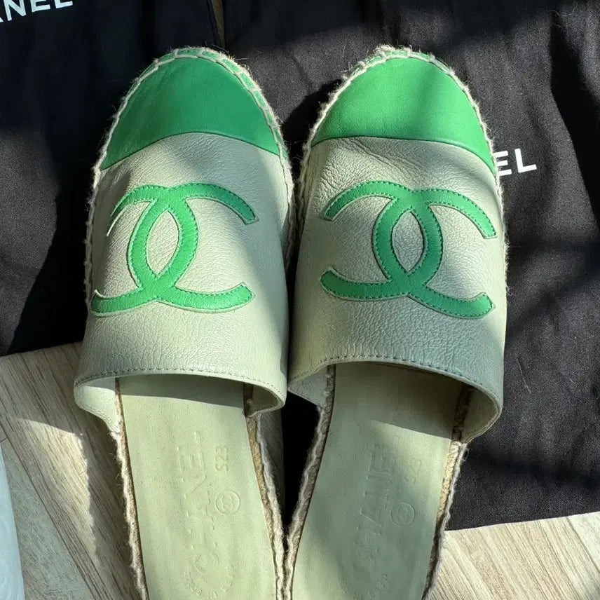 [BUNJANG] Chanel Espadrille Mules 37 / 샤넬 에스파듀 뮬 240