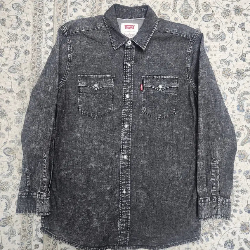 [SOLD OUT] 리바이스 워싱 블랙 데님 셔츠 M (55까지)
