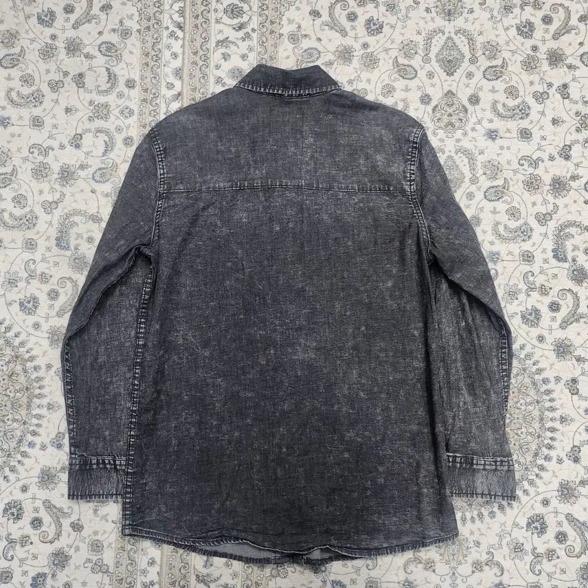 [SOLD OUT] 리바이스 워싱 블랙 데님 셔츠 M (55까지)
