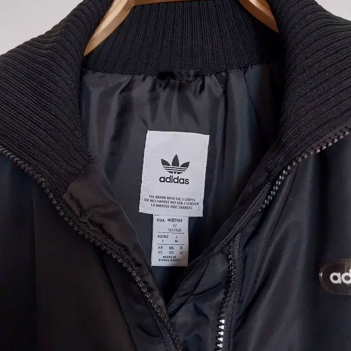 [BUNJANG] Adidas Black Bomber Jacket / 아디다스 블랙 봄버 자켓
