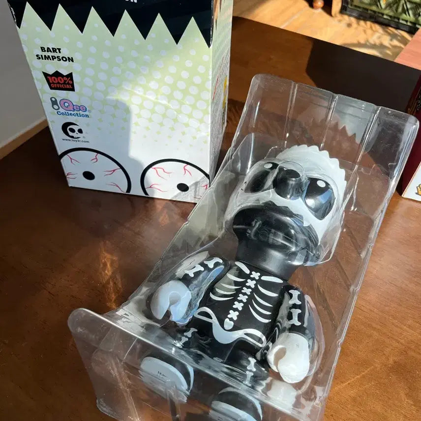[BUNJANG] Toy2R Bart Simpson Skeleton Qee Figure / 바트 심슨 아트토이 피규어(스켈레톤 시리즈)