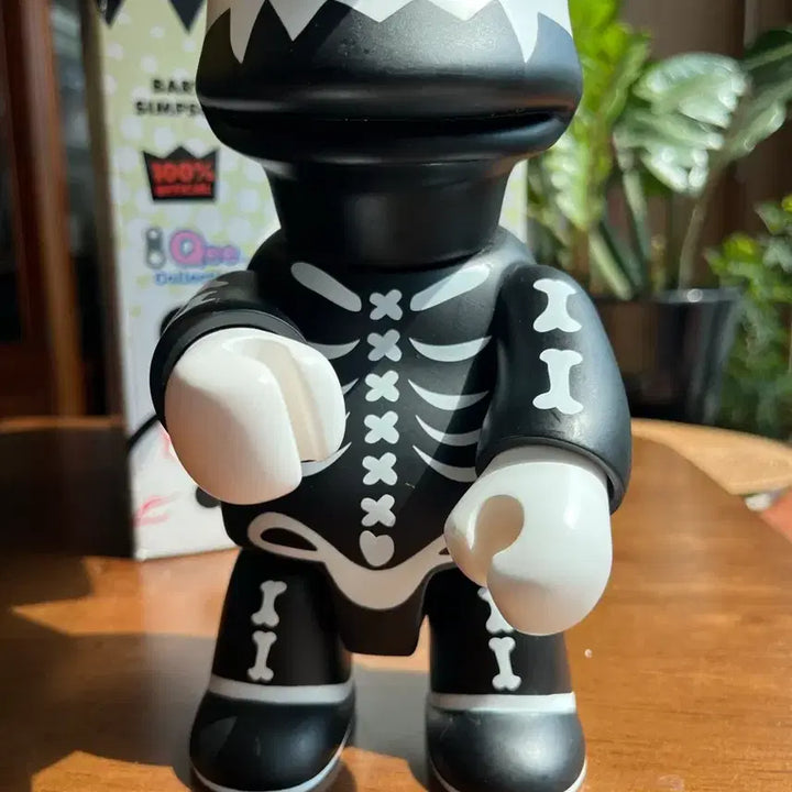 [BUNJANG] Toy2R Bart Simpson Skeleton Qee Figure / 바트 심슨 아트토이 피규어(스켈레톤 시리즈)