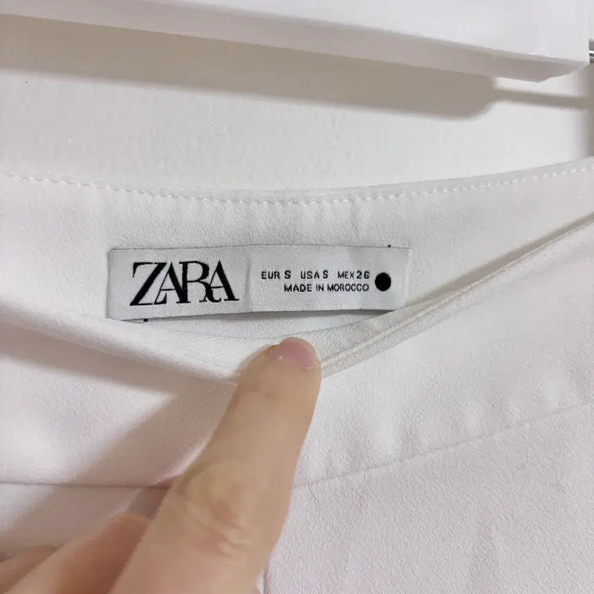 [BUNJANG] ZARA Tucked Wide White Slacks / 자라 핀턱 와이드 찰랑 화이트 슬랙스 여름바지 (26)