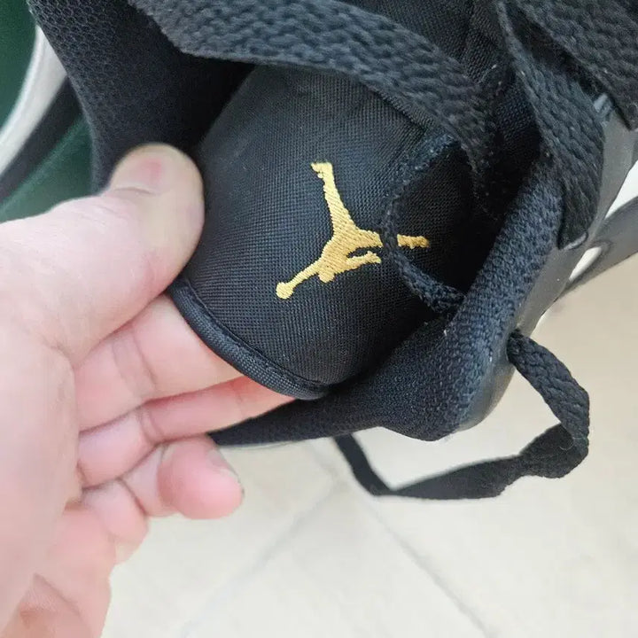 [BUNJANG] Nike Jordan 1 Low Green Toe Sneakers / 조던1 로우 그린토