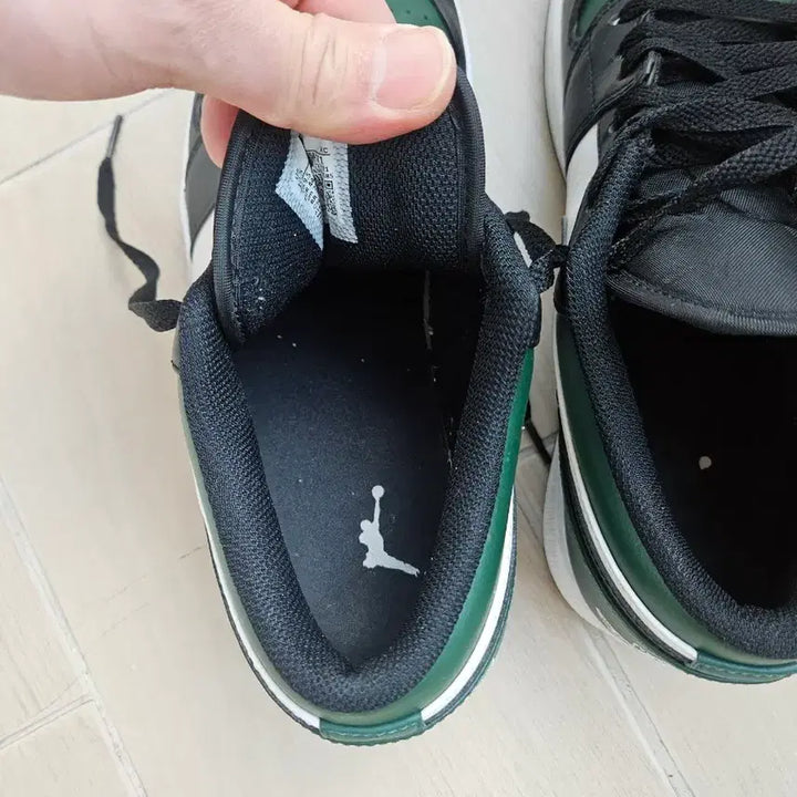 [BUNJANG] Nike Jordan 1 Low Green Toe Sneakers / 조던1 로우 그린토