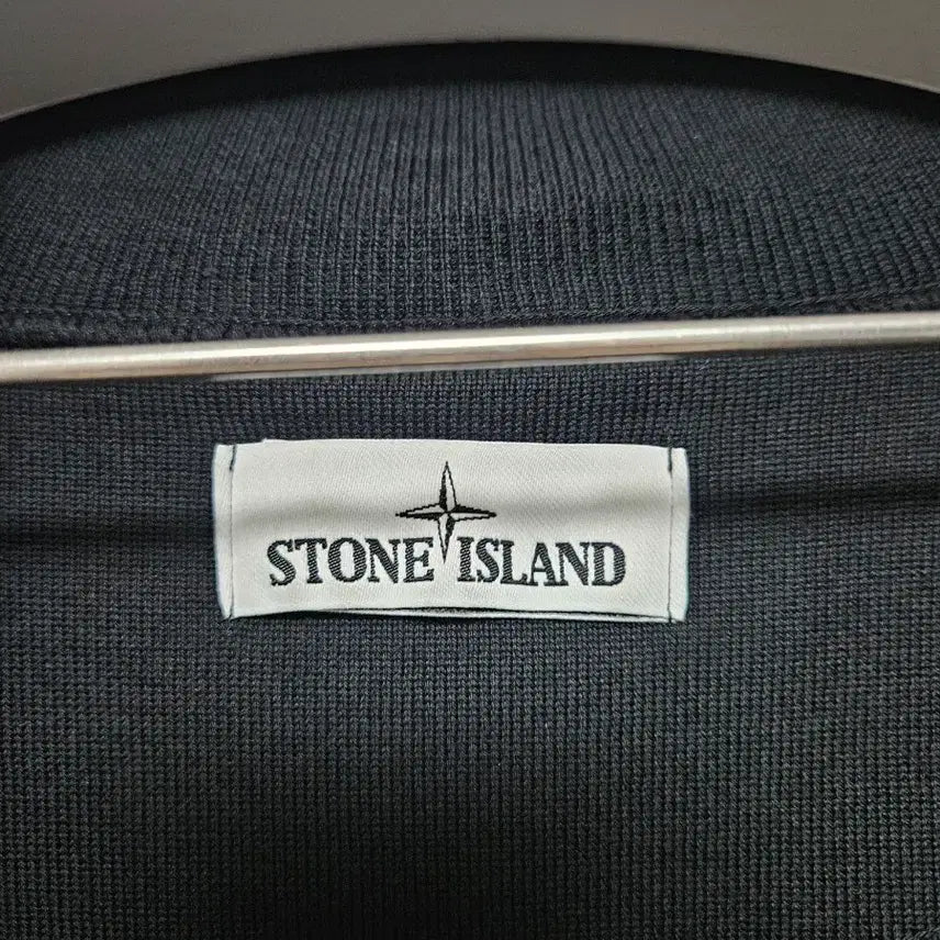 [BUNJANG] Stone Island Black Knit Zip-Up Cardigan / 스톤아일랜드 블랙 니트 집업 가디건