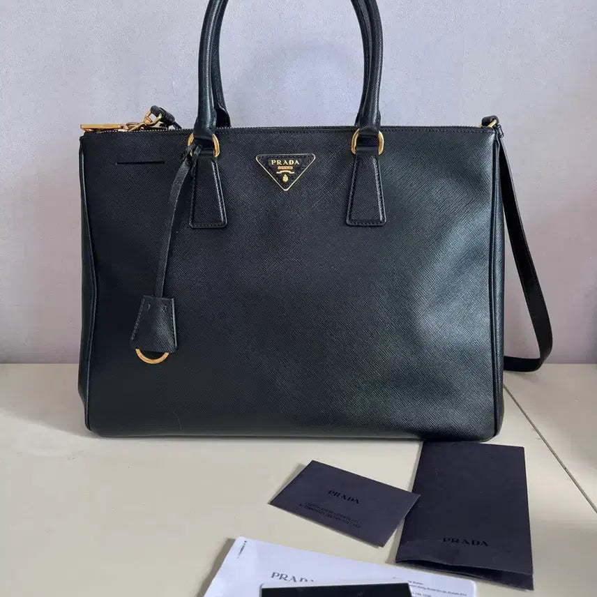 [SOLD OUT] 프라다 B1786T 사피아노 럭스 빅 토트백