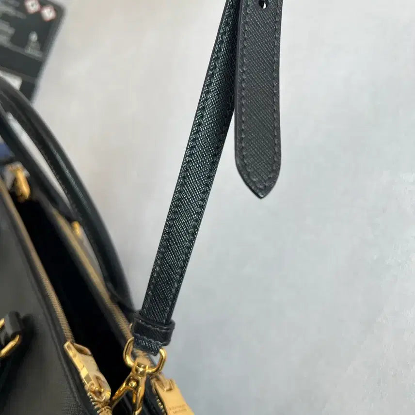 [SOLD OUT] 프라다 B1786T 사피아노 럭스 빅 토트백