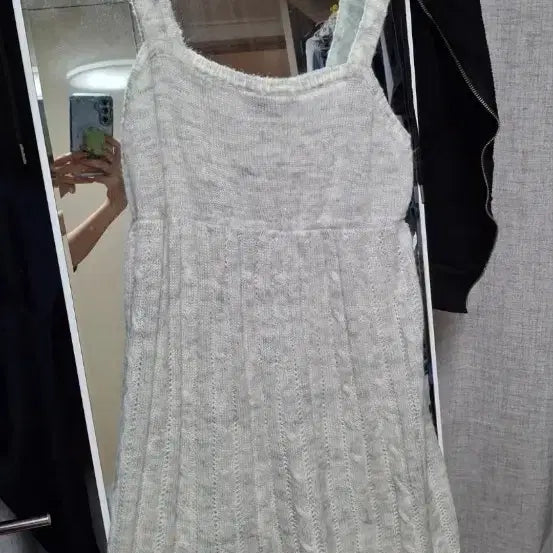 [BUNJANG] Brandy Melville Knit Dress / 브랜디멜빌 니트원피스