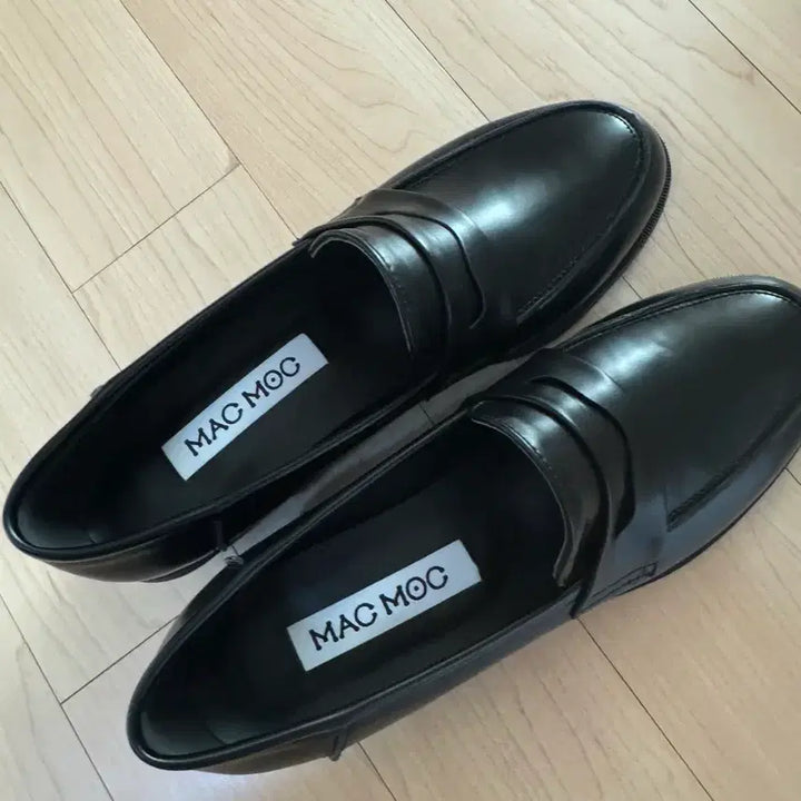 [BUNJANG] Black Loafers / 블랙 로퍼