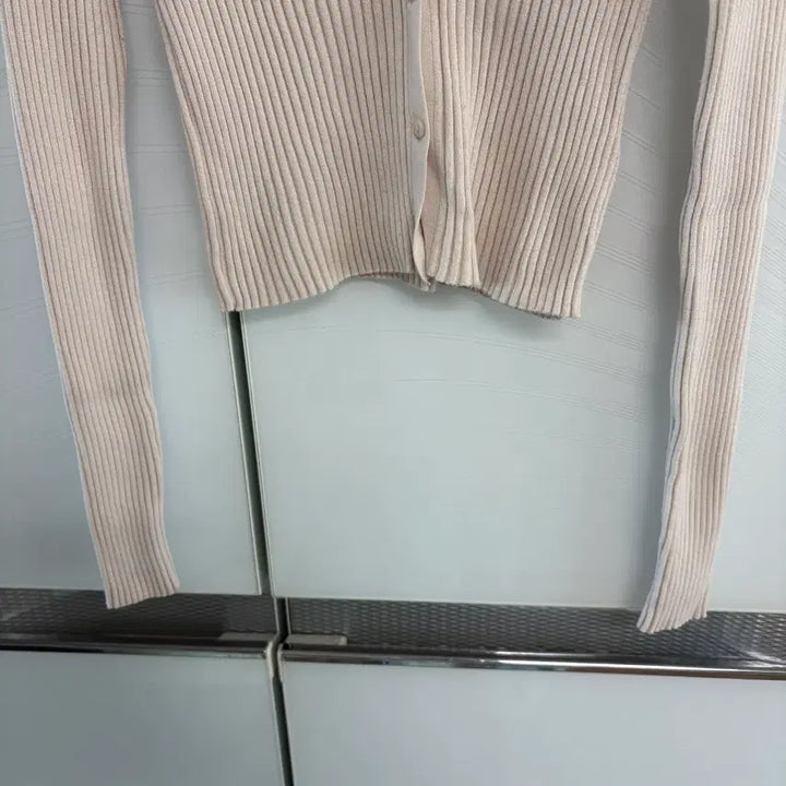 [BUNJANG] H&amp;M Ribbed Knit Cropped Cardigan Light Beige / H&amp;M 골지 니트 가디건 크롭 연베이지