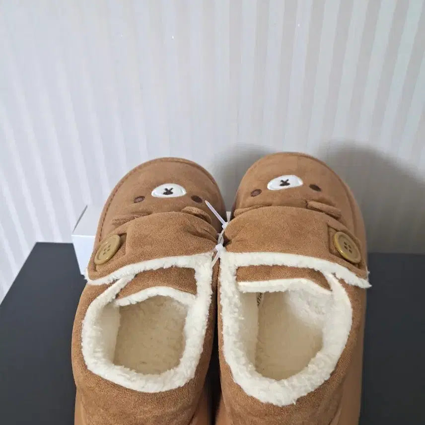 [BUNJANG] Rilakkuma Bear Slippers / 리락쿠마 곰돌이 캐릭터 털 어그 슬리퍼 브라운 새상품 250 255
