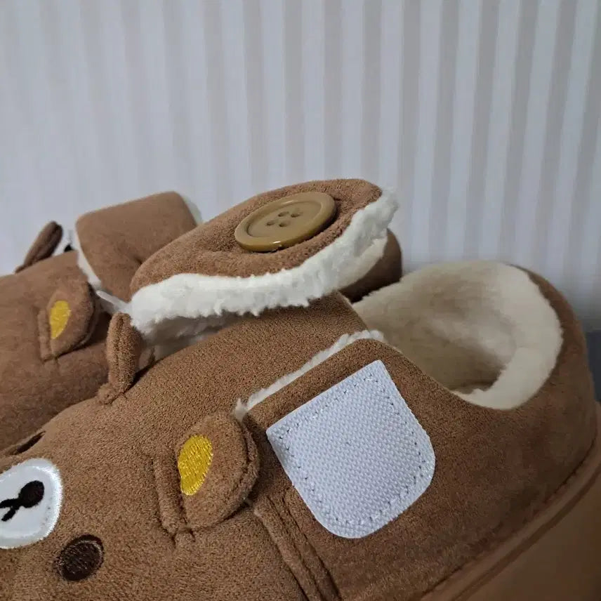 [BUNJANG] Rilakkuma Bear Slippers / 리락쿠마 곰돌이 캐릭터 털 어그 슬리퍼 브라운 새상품 250 255