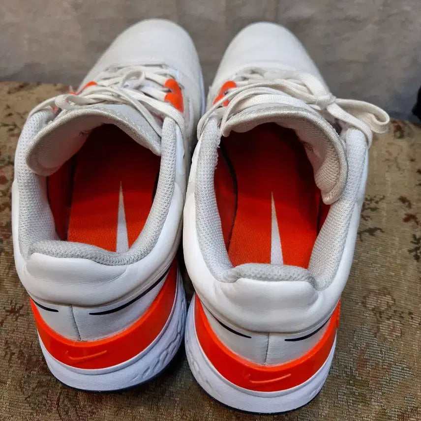 [BUNJANG] Nike Infinity Golf Shoes White Orange / 나이키 인피니티 골프화 화이트 오렌지 포인트