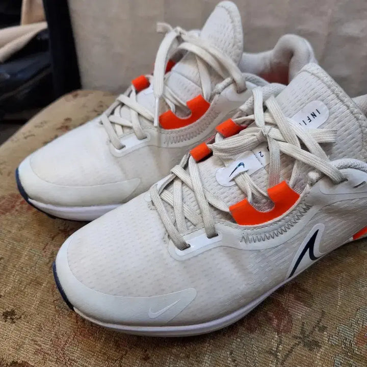 [BUNJANG] Nike Infinity Golf Shoes White Orange / 나이키 인피니티 골프화 화이트 오렌지 포인트