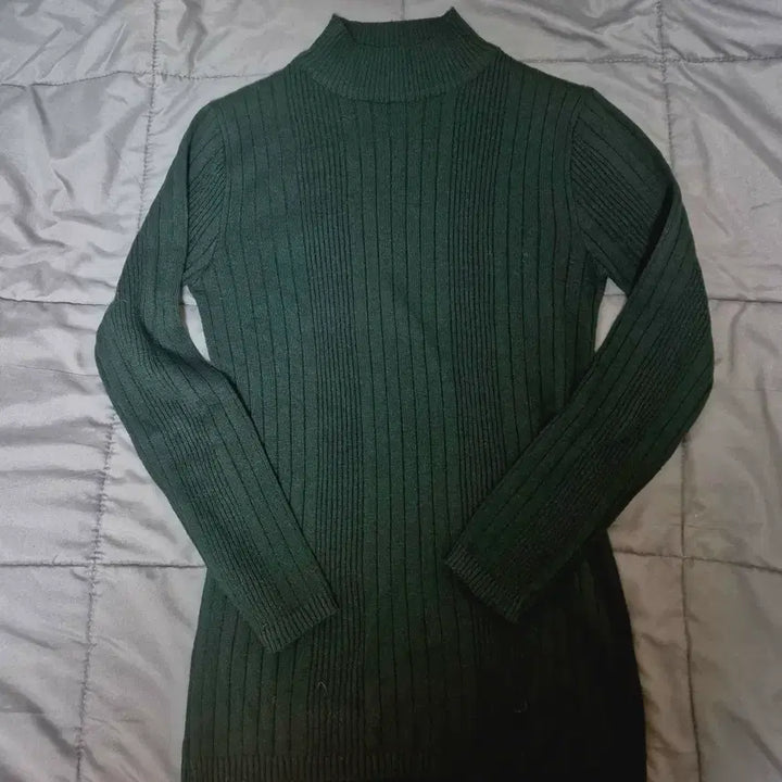 [BUNJANG] MORGAN Ribbed Knit Turtleneck Top / 모르간 MORGAN 리브드 니트 목티 딥그린