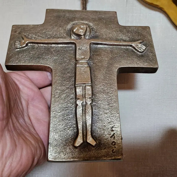[BUNJANG] Choi Jong Tae Bronze Crucifix Wall Hanging / 2.최종태 작 벽걸이 십자가 crucifix 청동 Bronze.