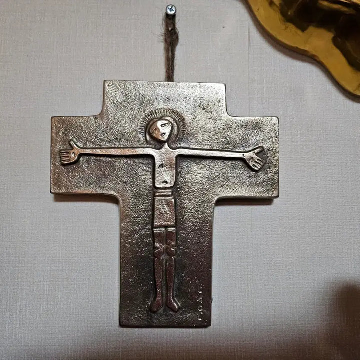 [BUNJANG] Choi Jong Tae Bronze Crucifix Wall Hanging / 2.최종태 작 벽걸이 십자가 crucifix 청동 Bronze.