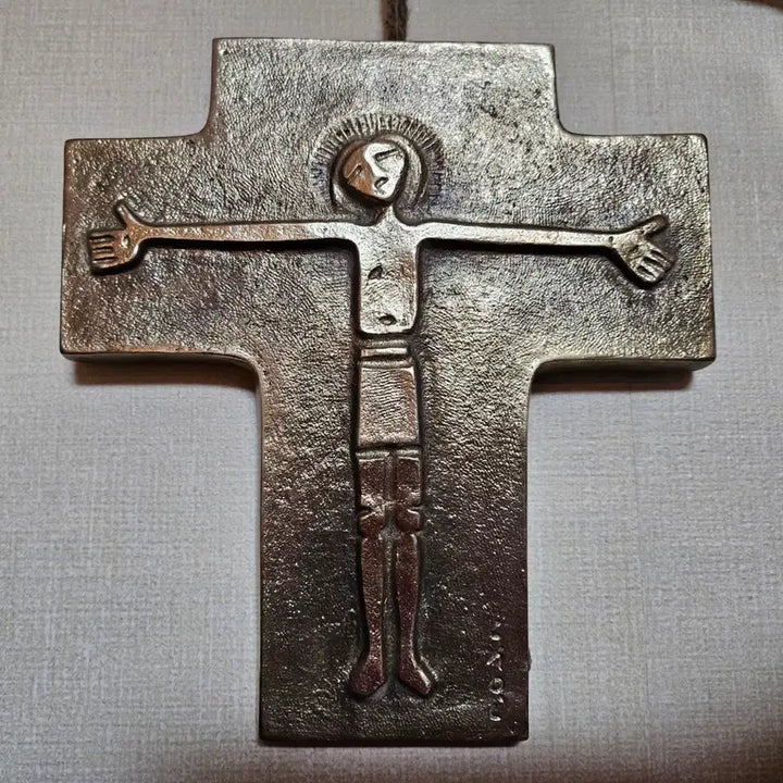 [BUNJANG] Choi Jong Tae Bronze Crucifix Wall Hanging / 2.최종태 작 벽걸이 십자가 crucifix 청동 Bronze.