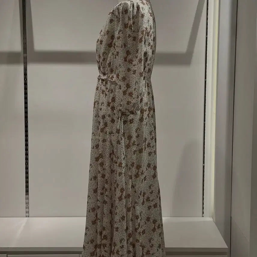 [BUNJANG] Vist in New York Flower Long Dress / Vist in newyork 플라워 롱 원피스 55
