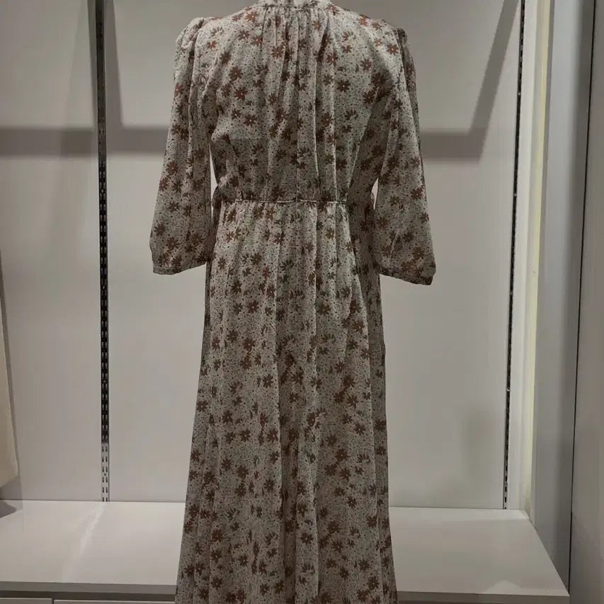 [BUNJANG] Vist in New York Flower Long Dress / Vist in newyork 플라워 롱 원피스 55