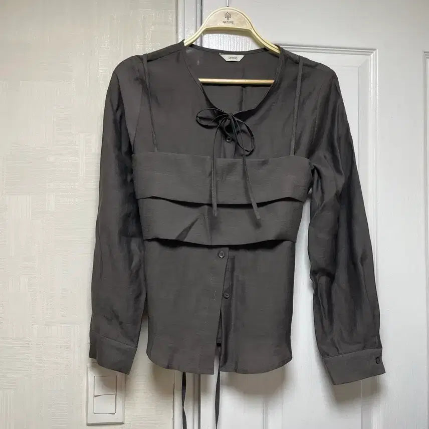 [BUNJANG] V-neck Bustier Set Blouse / 뷔스티에 세트 블라우스 @새옷