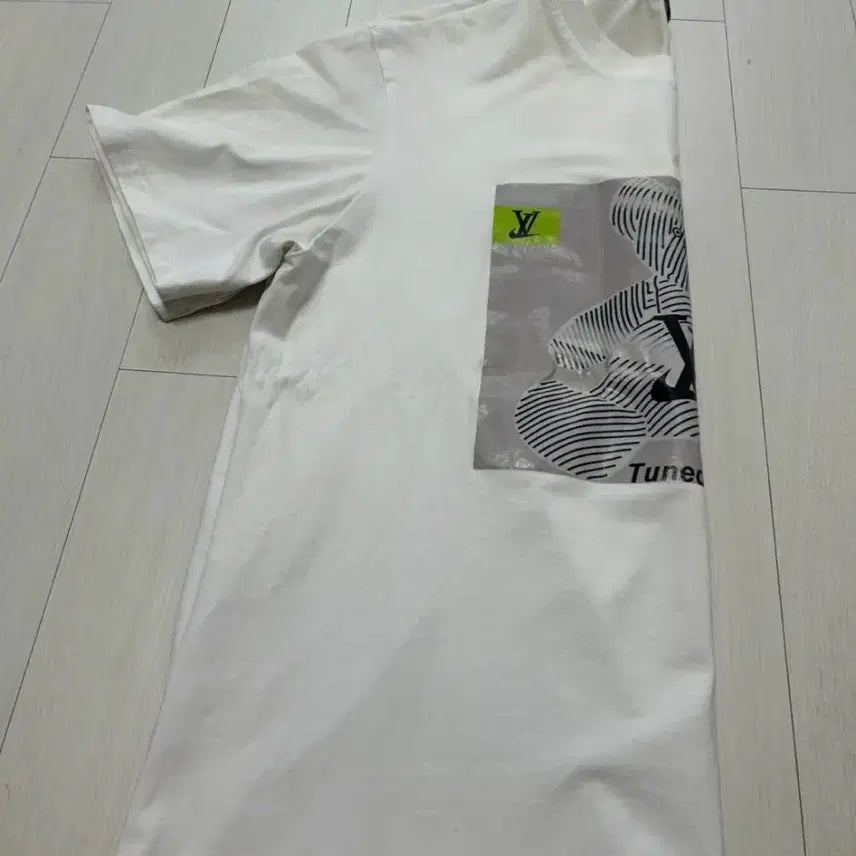 [BUNJANG] Louis Vuitton Teddy Bear X Nike Printed T-shirt / 루이비통 테디베어 X 나이키 프린팅 티셔츠
