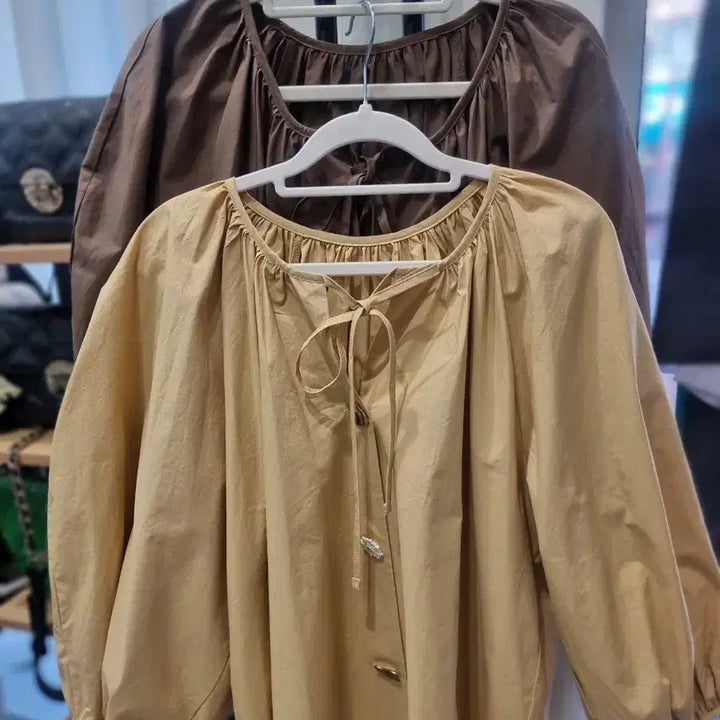 [BUNJANG] Oversized Shirring Balloon Blouse / 새상품 ) 오버핏 셔링 벌룬 블라우스