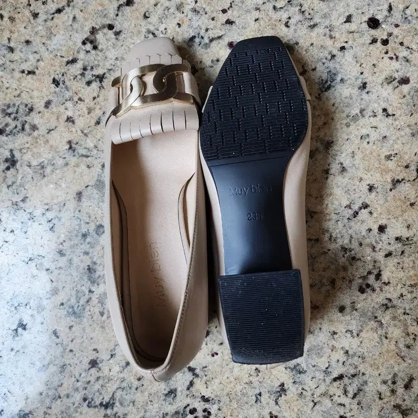 [BUNJANG] Muy Bien Beige Pumps with Gold Ornament / Muy Bien 골드 장식 펌프스 구두