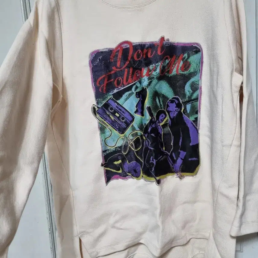 [BUNJANG] Ivory Printed Sweatshirt 77-88 / 아이보리 프린팅 맨투맨 티셔츠77~88