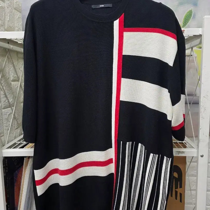 [SOLD OUT] 시스템옴므 남성 반팔니트 105 언발란스 스트라이프 니트반팔 MM52