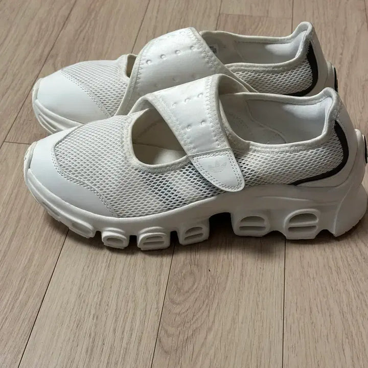 [BUNJANG] Adidas Adiform Mega Zaine 270 Sneakers / 아디다스 아디폼 메가제인 270