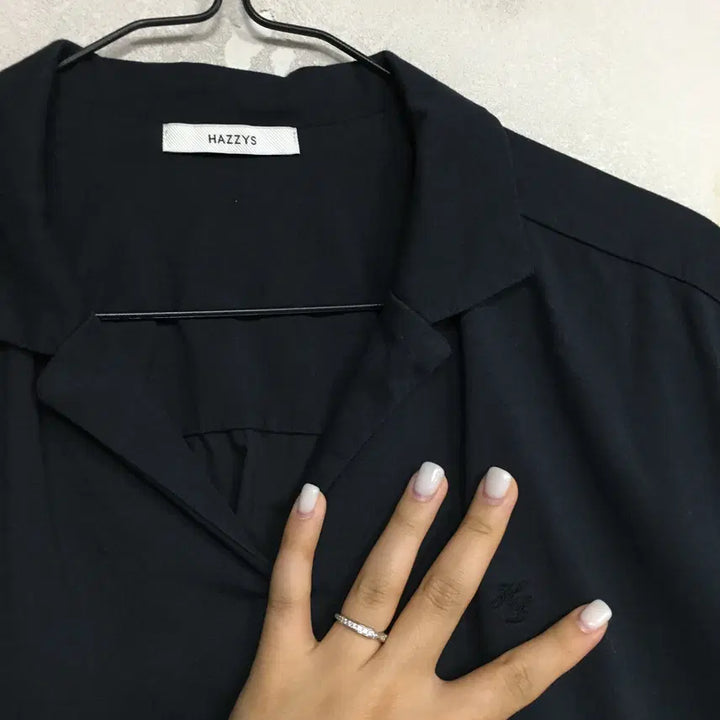 [SOLD OUT] 23 헤지스 레이디스 헨리넥 반팔 블라우스 90