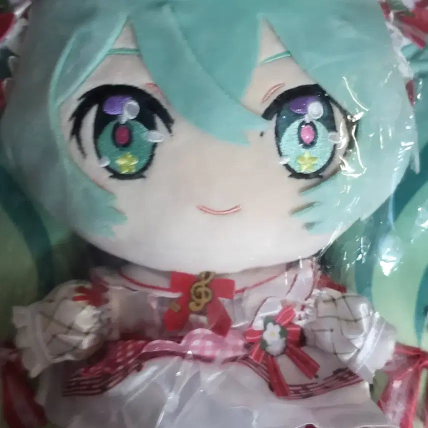 [BUNJANG] Hatsune Miku 15th Anniversary Strawberry Miku Plush / 미개봉 딸기미쿠 15주년 봉제인형 누이구루미